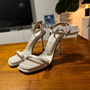 Tamara Mellon 37.5 7 silk white solitude heels